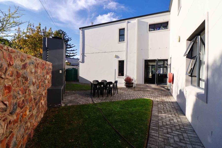 7 Bedroom Property for Sale in Sandbaai Western Cape